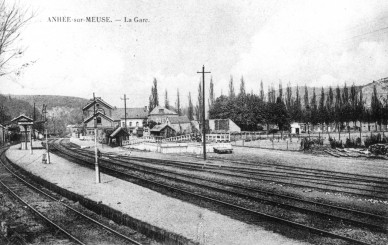 ANHEE SUR MEUSE LA GARE.jpg